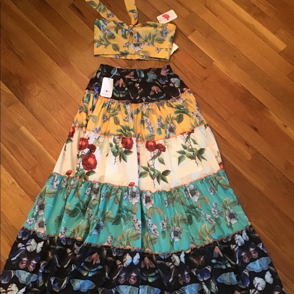 L’Atiste BEAUTIFUL 2 piece skirt set